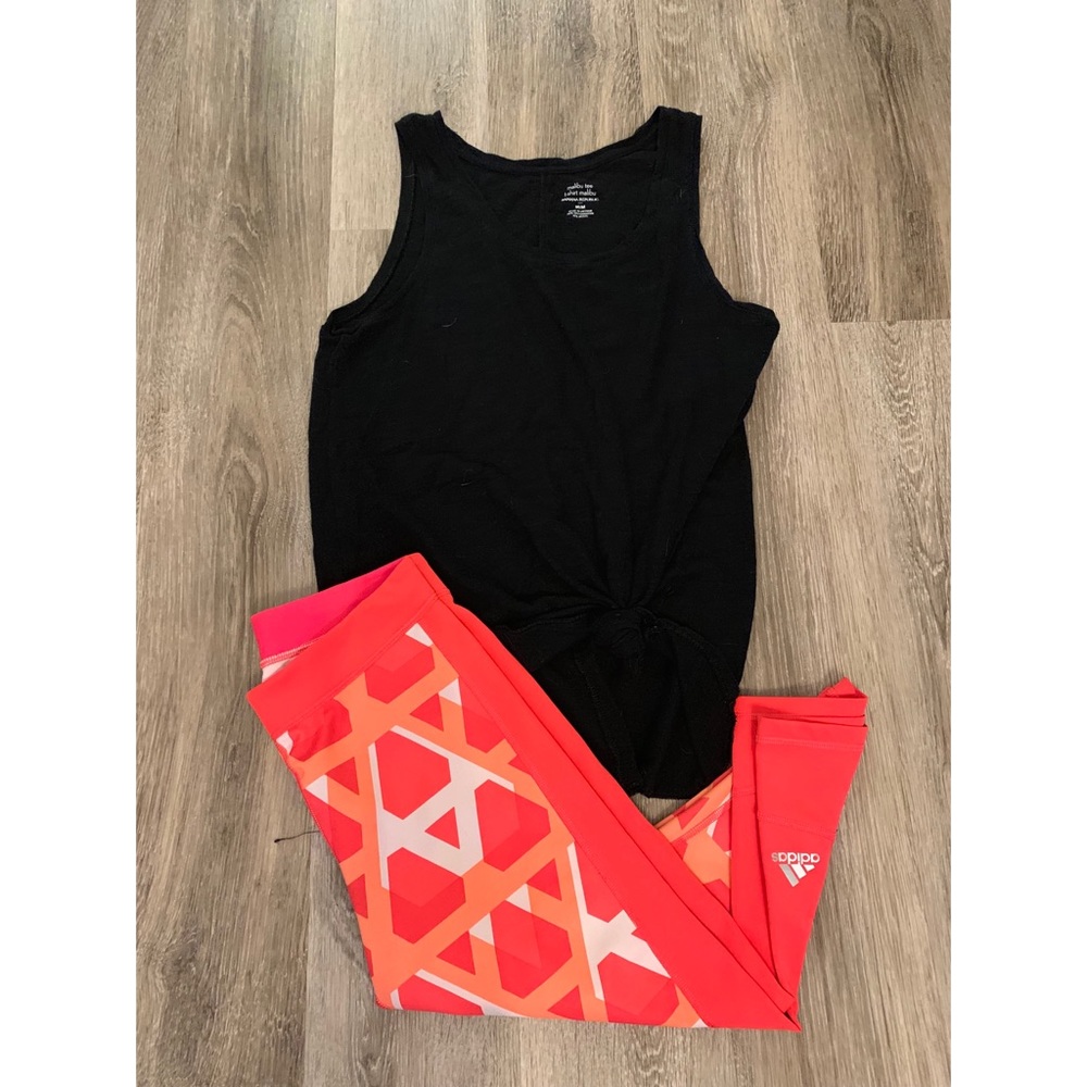 Geometric adidas legging